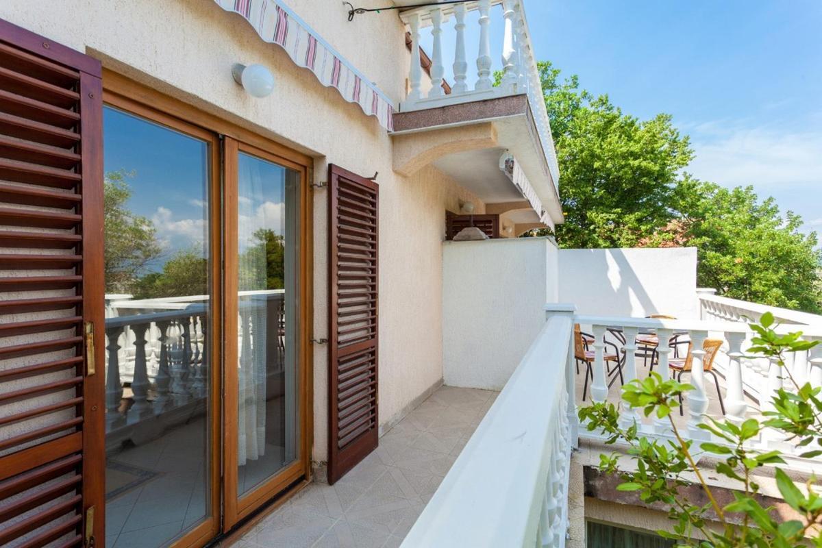 Apartments Magdalena Малинска Экстерьер фото